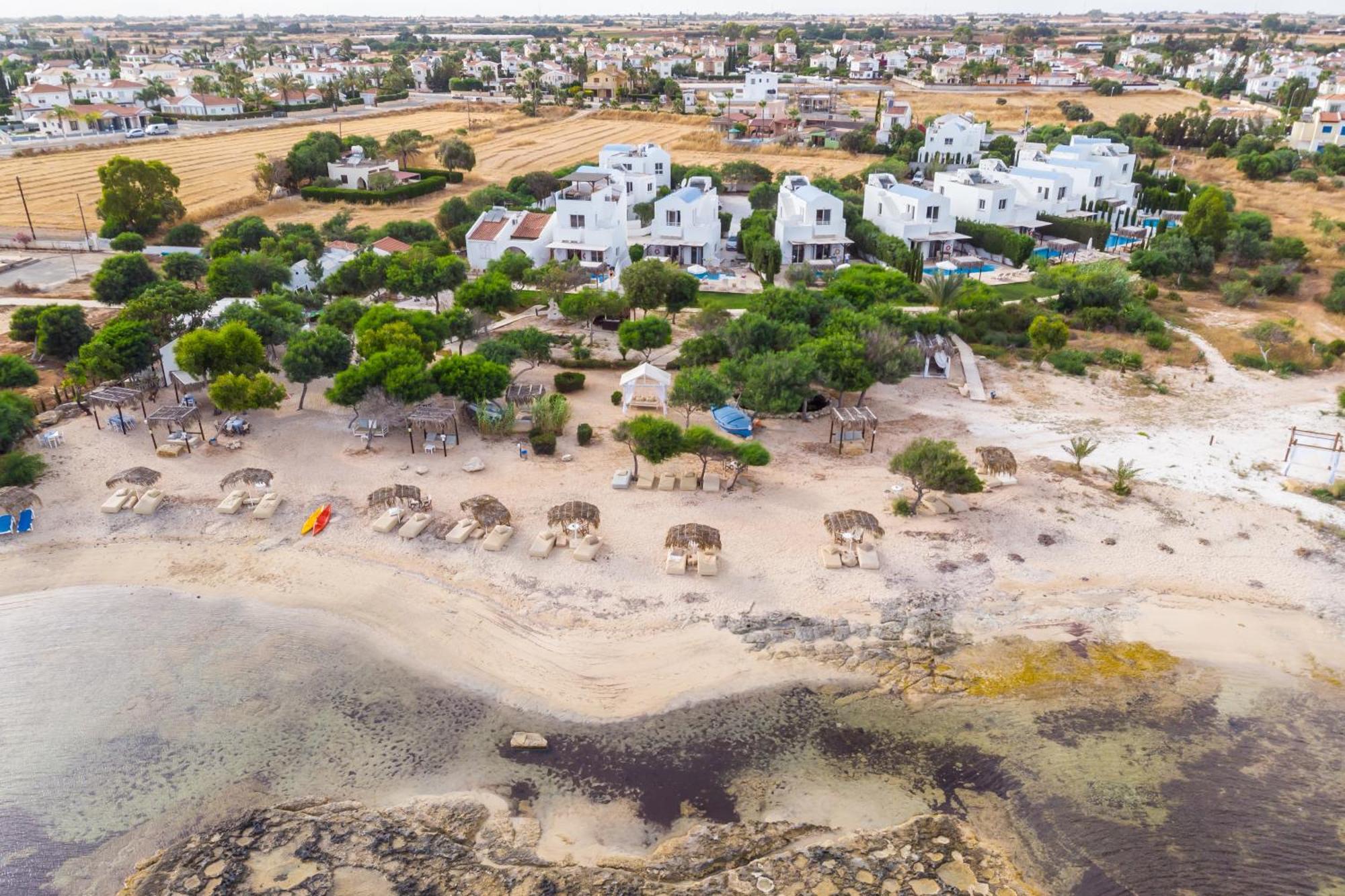 Thalassines Villas アヤナパ エクステリア 写真
