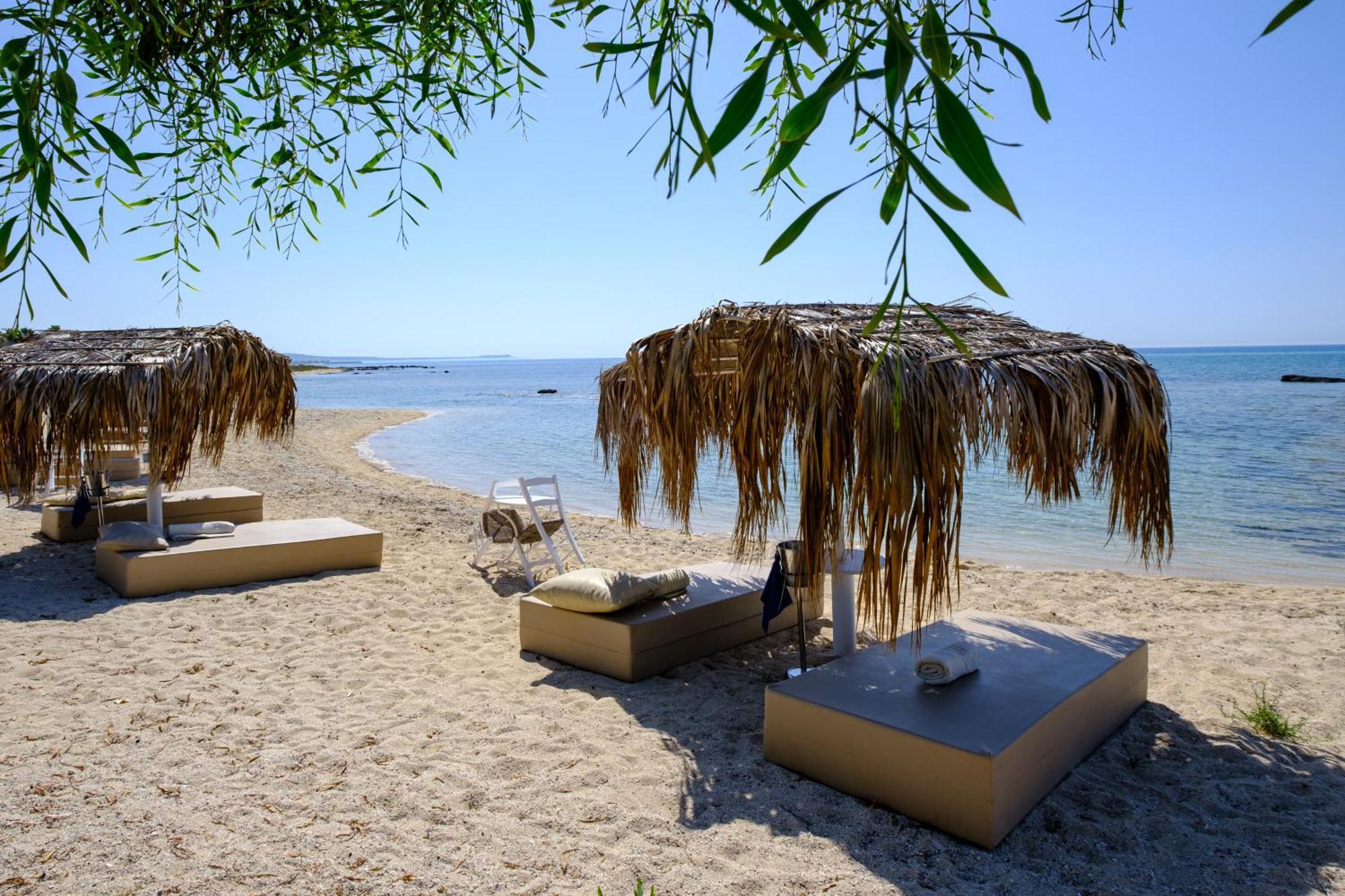 Thalassines Villas アヤナパ エクステリア 写真