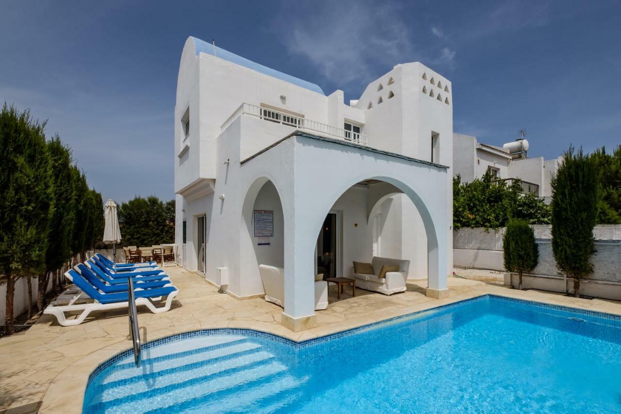 Thalassines Villas アヤナパ エクステリア 写真