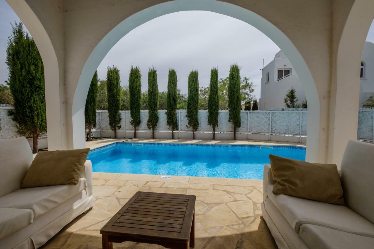 Thalassines Villas アヤナパ エクステリア 写真